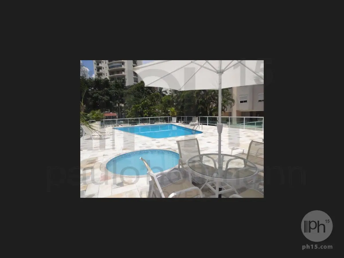 Piscina [2015]