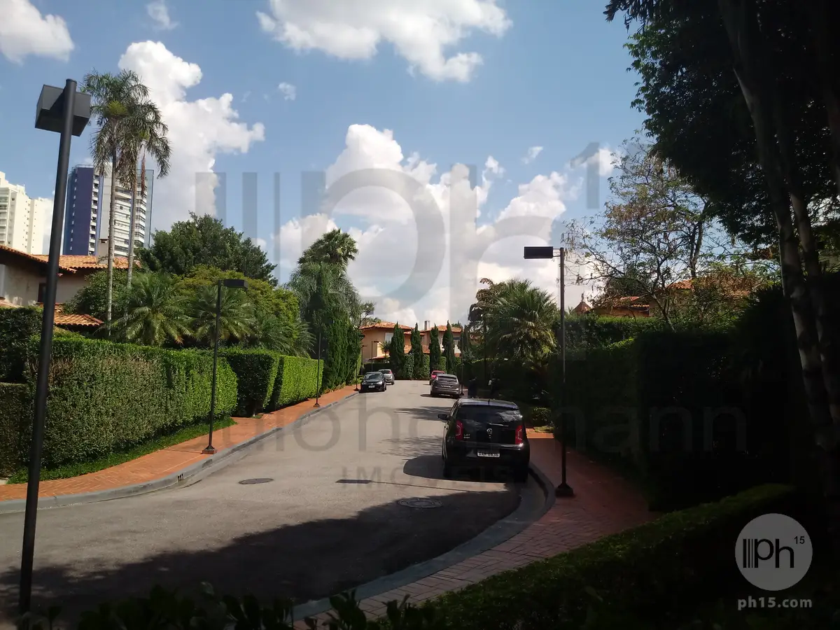 Acesso da portaria para o condominio. [2017]