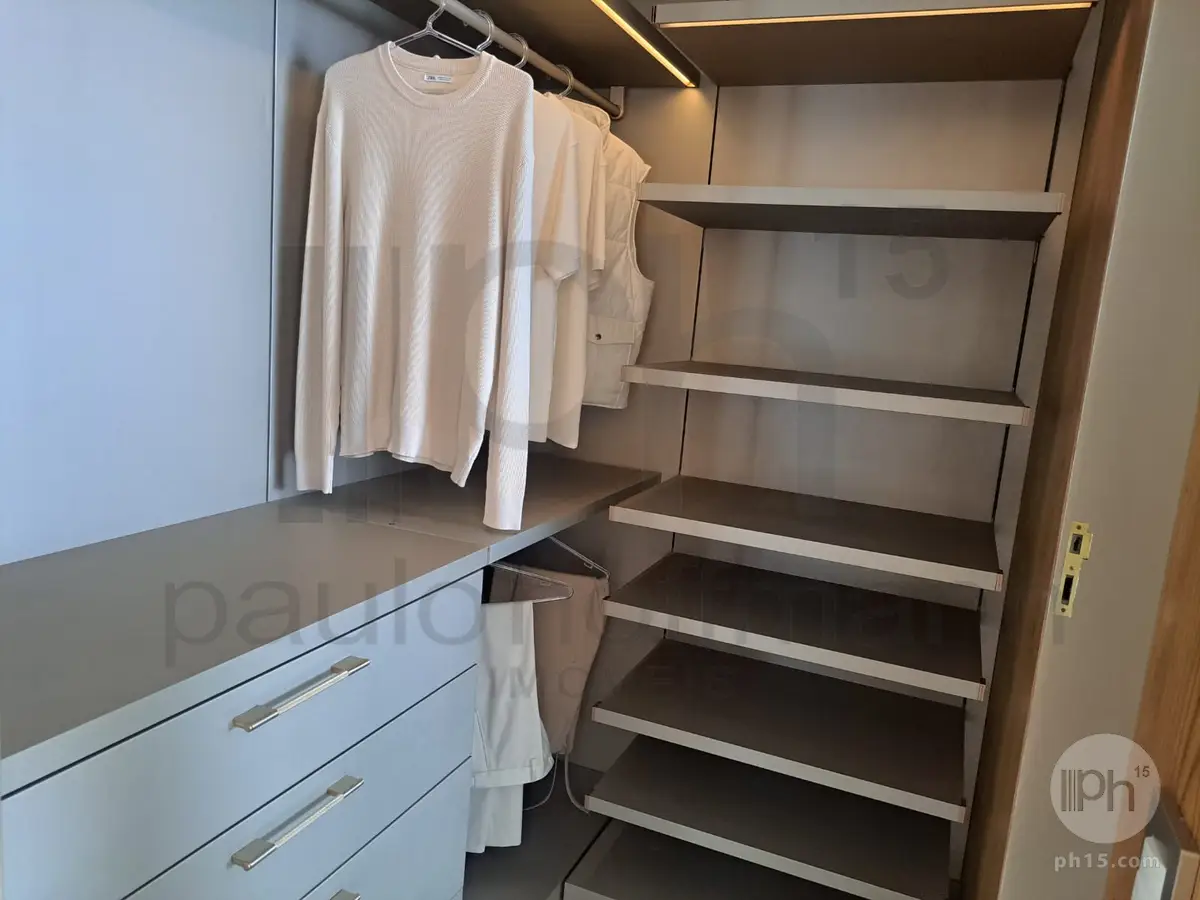 Closet [2026]