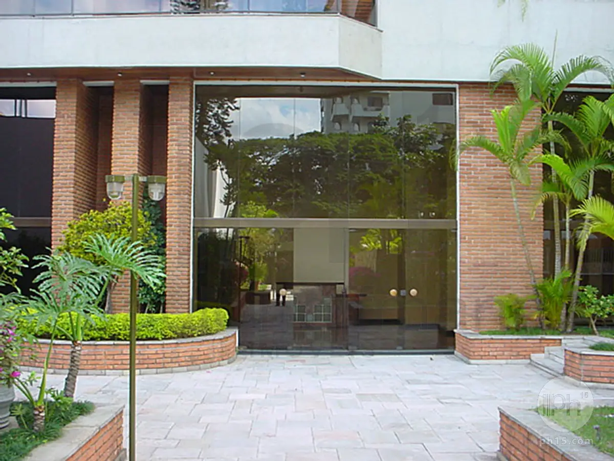 Entrada do hall social [2004]