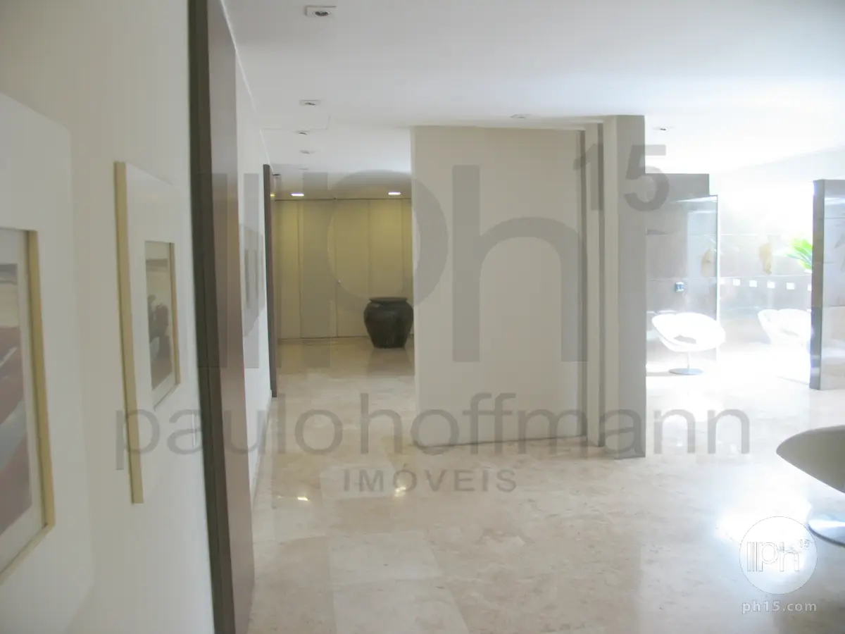 Hall [2015]