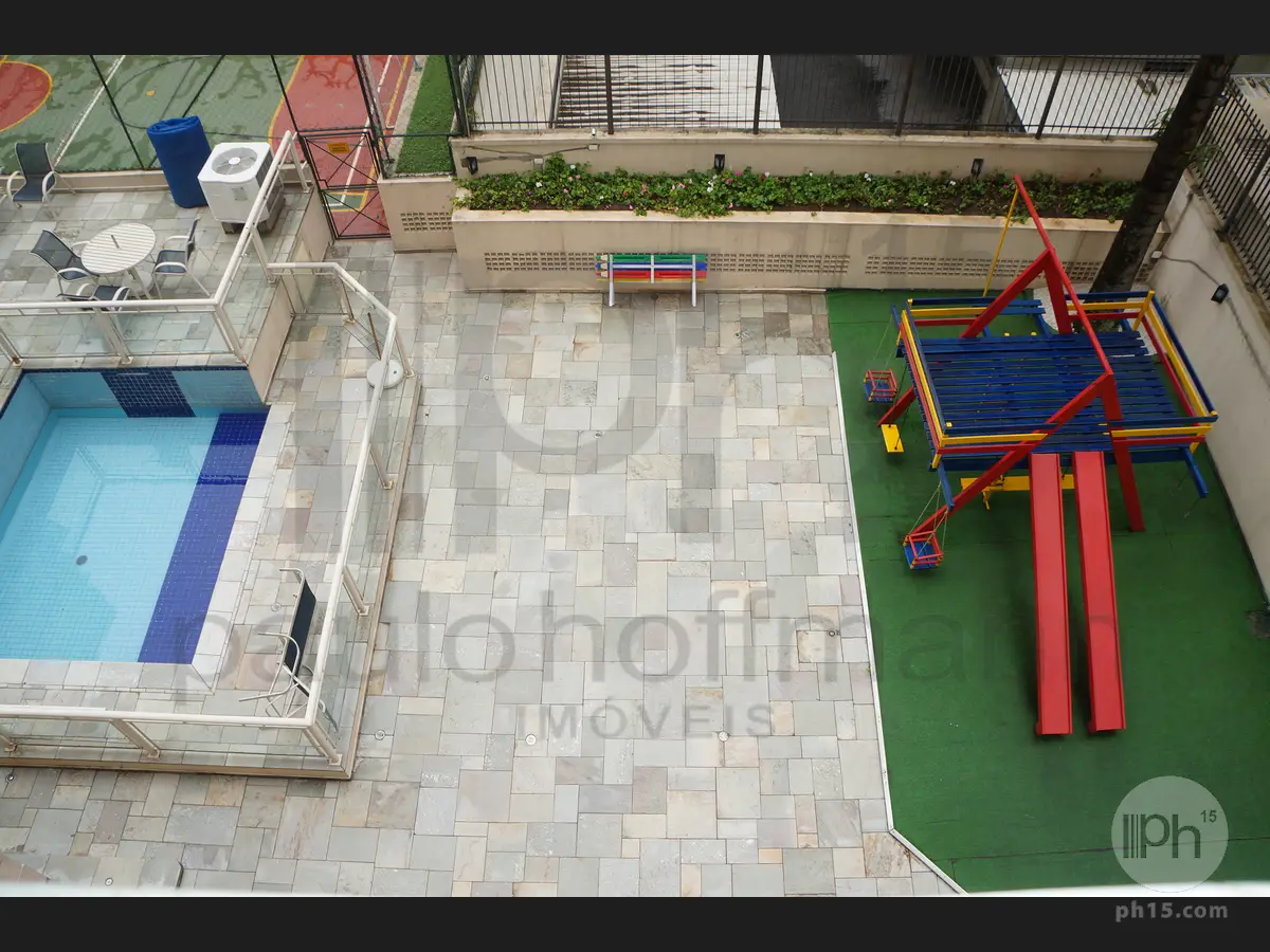 Playground [2015]