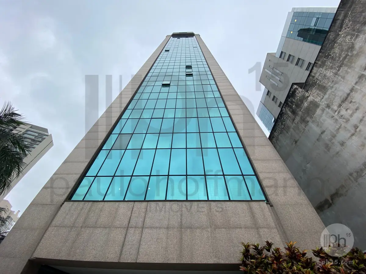 Fachada [2025]